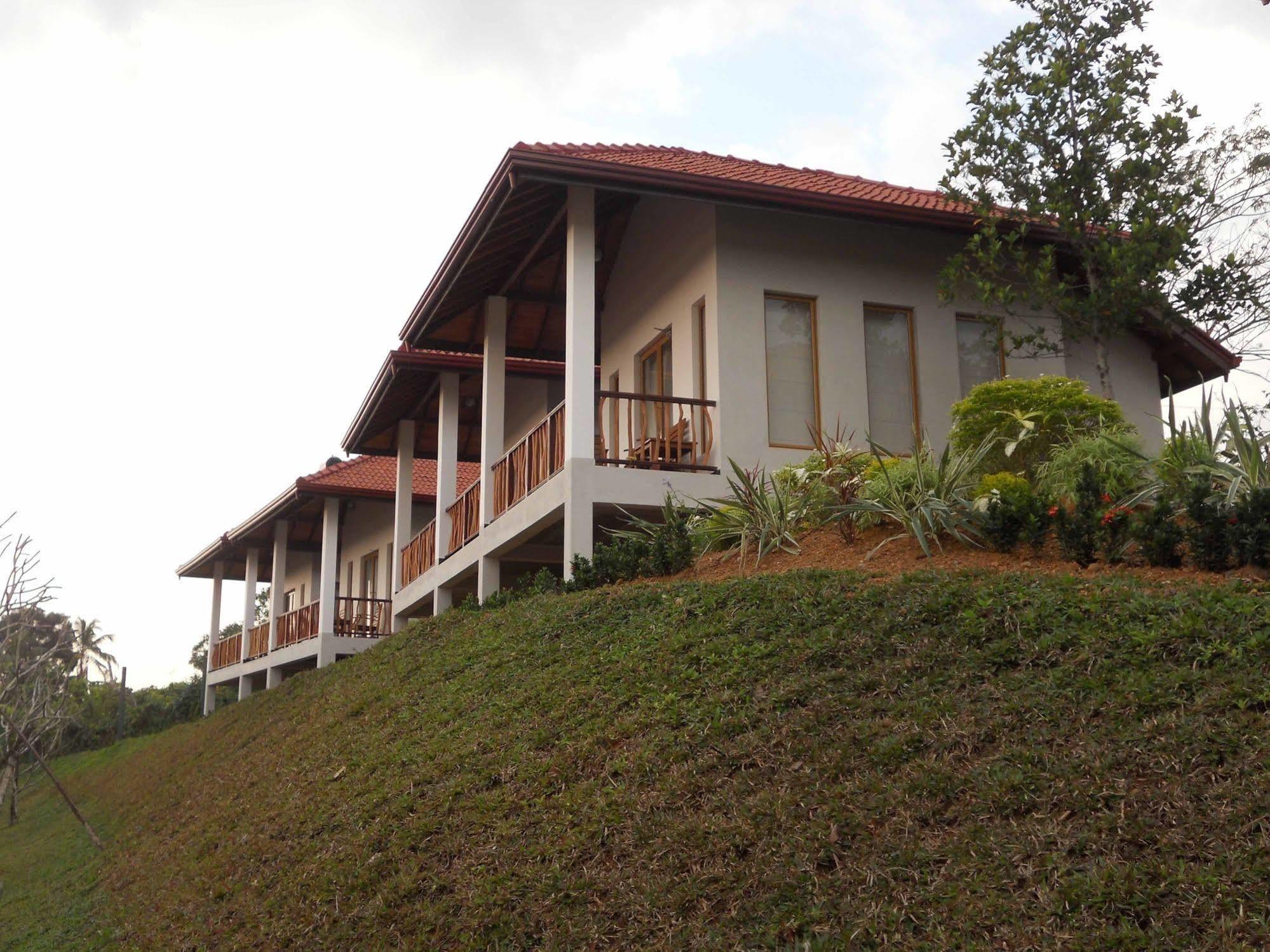 Oriole Villas 本托塔 外观 照片